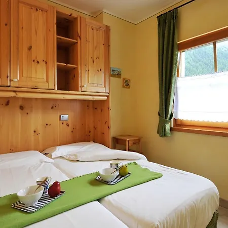 Sleeps 4 شقة *