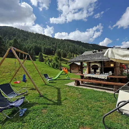 Sleeps 4 شقة *